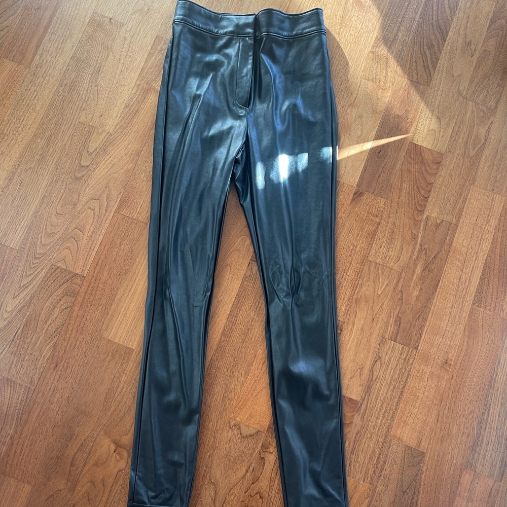 Aritizia Babaton size 0 leather pants